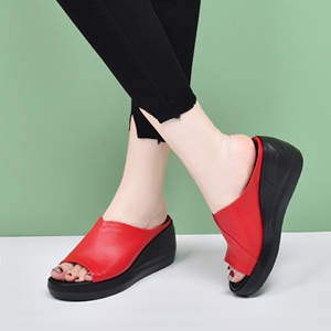 夏季女士纯皮坡跟凉拖