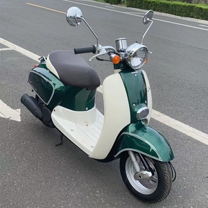 小踏板摩托车本田