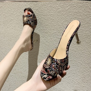 娘惹鞋珠绣小娘惹中跟新加坡服装珠鞋马来西亚小同款服拖鞋