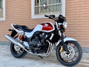 进口本田cb400小黄蜂250cc四缸水冷趴赛大排量1100重机街车摩托车