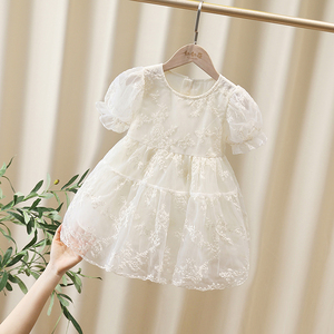 女童白色连衣裙2024新款夏季小童蕾丝刺绣绣花时髦夏装女宝宝纱裙