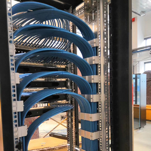 固线器综合布线机柜理线网线理线器铝合金固线器立柱固线器机柜理线