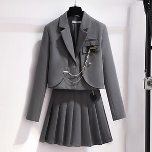 奕辰旗舰店女装 西装套装女春秋季2021新款小个子jk制服三件套学