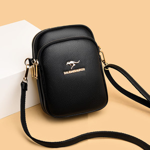 巴黎袋鼠真皮包包女2022新款潮中年妈妈包斜挎小包轻便软皮单肩包