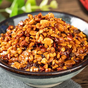 满源堂爆炒花生碎辣椒酱下饭酱油泼辣子拌饭拌面酱麻辣下饭菜瓶装