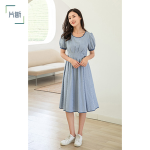 片断连衣裙夏季新款蓝色中长裙圆领收腰a字百褶裙格子法式裙子女