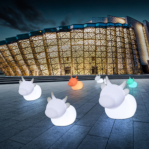 led牛年草坪庭院装饰动物造型灯户外创意公园亮化牛型卡通景观灯