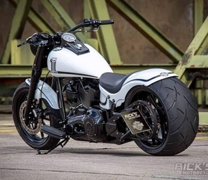 进口复古太子哈雷883n金刚狼重机车大地鹰王竞速之星大排量摩托车