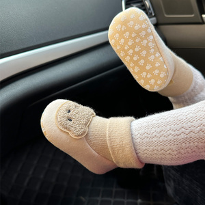 春秋季婴儿软底步前鞋0-1岁婴幼儿宝宝3-6-9个月防掉护脚棉鞋袜冬