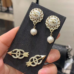 代购chanel香奈儿埃及双c logo耳饰镶钻圆形珍珠吊坠女士耳环