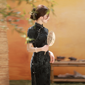新中式旗袍改良版年轻款少女扎染显瘦高贵国风连衣裙2024新款夏季