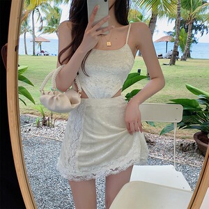 纯欲风别致丝绒倒三角海边辣妹小吊带背心女连体魅惑纯欲上衣春夏