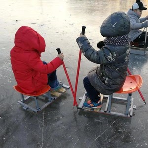 儿童滑冰神器儿童冰上爬犁溜冰神器冰车户外冬季滑冰车娱乐传统