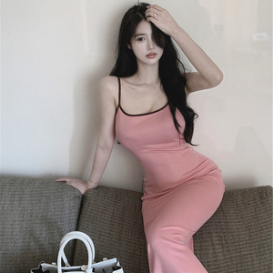 甜辣妹吊带长裙女装夏季性感低领鱼尾裙粉色气质紧身包臀连衣裙潮