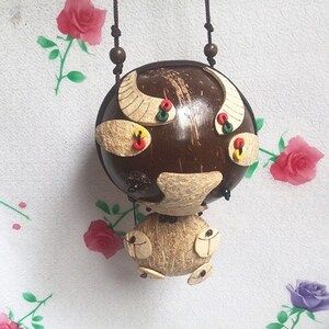 斜挎椰子壳圆包12生肖 民族风海南椰壳动物形手工编织椰子壳包包