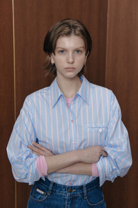 Ge*d韩国设计师款 超清新 粉蓝宽条纹条纹衬衫女