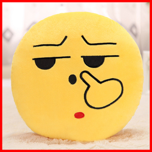 抠鼻头像抱枕抠鼻屎表情抱枕公仔扣扣毛绒玩具emoji靠垫阴险大黄