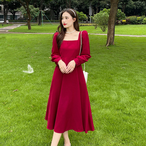 婚礼小红裙复古