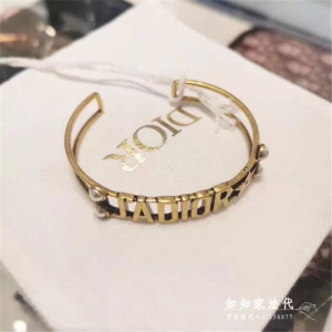 dior/迪奥20秋冬jadior复古金色字母珍珠开口手镯手环女士