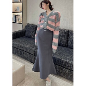 秋冬套装撞色针织毛衣外套女温柔纯欲修身鱼尾裙包臀半身裙两件套