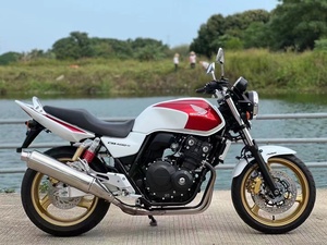 本田4缸250cc的摩托车图片