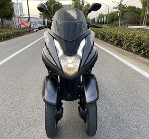 进口雅马哈倒三轮125cc电喷水冷abs边三轮偏三轮侉子车金翼摩托车