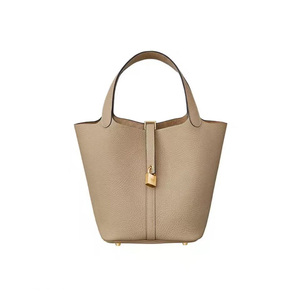 hermes爱马仕包包女2022年新款爆款picotin lock22金扣菜篮子水桶_阿