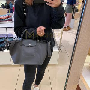 珑骧墨绿色