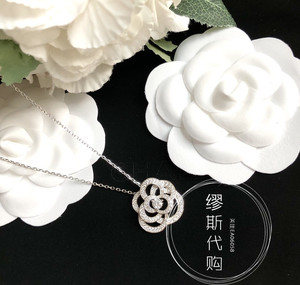 代购 香奈儿/chanel 20新款18k白金山茶花线条图案镶钻项链锁骨链
