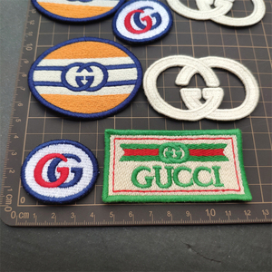 大牌logo品牌徽章刺绣布贴破洞补丁熨烫衣服装遮挡绣花标志高品质