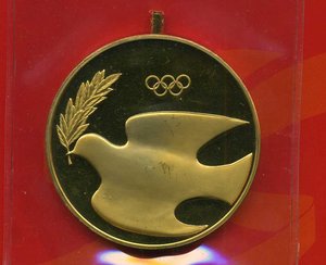 奥运会和平鸽图片
