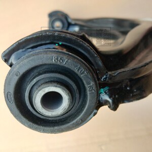 老l款桑塔纳普桑下支臂3000志俊下摆臂99新秀底盘件胶套球头配件