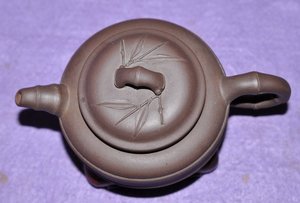 80年代名家(何燕萍)中号双线竹节紫砂壶593