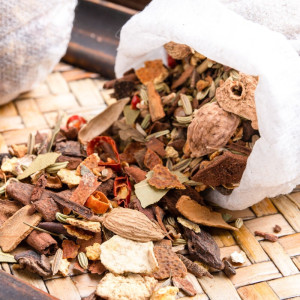 炖肉料包卤香家用牛羊肉猪肉秘制配方煮肉料卤味调料散装腊汁卤纯