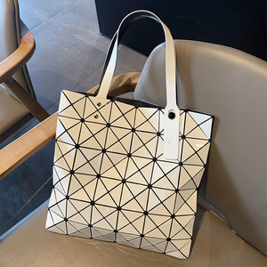几何菱格包女詹秋怡同款包新款潮流菱形折叠简约时尚单肩手提包