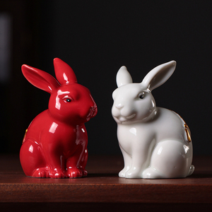 陶瓷小白兔子摆件招财玉兔一对客厅桌面装饰兔年吉祥物红色礼物