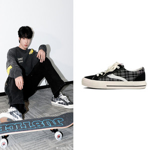 刘耀文同款鞋子女休闲格子帆布鞋小众街拍潮牌百搭平底个性滑板鞋