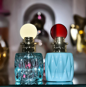 miumiu缪缪同名女士香水滢蓝蓝色之水粉漾莹铃小样q版礼盒7.5ml