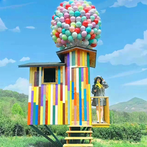 气球木屋网红拍照场景打卡地商业装饰布置美陈摆件气球飞屋环游记