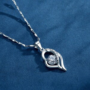 周大生白金钻石项链吊坠铂金