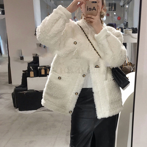 学院风羊羔毛短外套女2020冬装百搭显瘦韩版小香风炸街外套毛绒绒