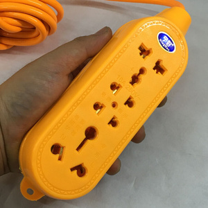 线7米圆孔插座英式欧标三圆头笔记本电脑插排大圆孔 线长约7-8米