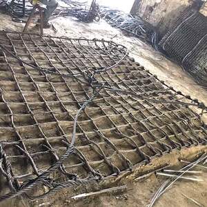 钢丝吊装起重建筑垃圾砖块石头网管扣件吊网手工编织钢丝绳吊网兜