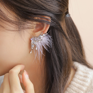 白色羽毛蝴蝶耳环秋冬款精致百搭设计感独特紫水晶超仙气质耳饰女
