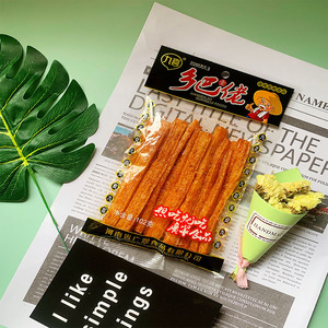 九喜102克乡巴佬辣条休闲零食