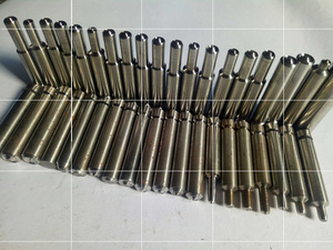 旋铆机铆针铆头模具铆接机液压铆钉机铆机配件冲头冲针气动