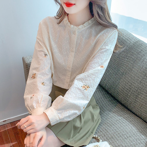 木耳边衣服