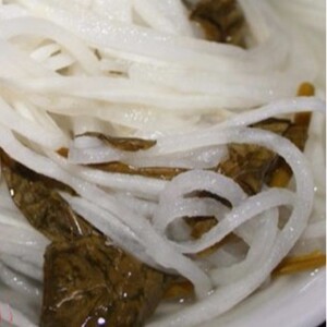 富源酸菜云南特产农家自制红萝卜白萝卜丝腌菜猪脚火锅调料袋包邮