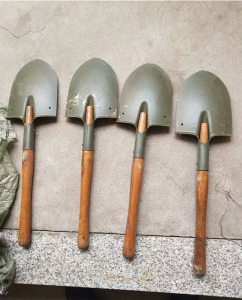 正版65工兵铲老式木柄军锹60年代库存真品军迷户外便携