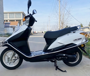 二手原装本田佳颖踏板摩托车125c五羊小公主喜俊飞梦男女通用整车